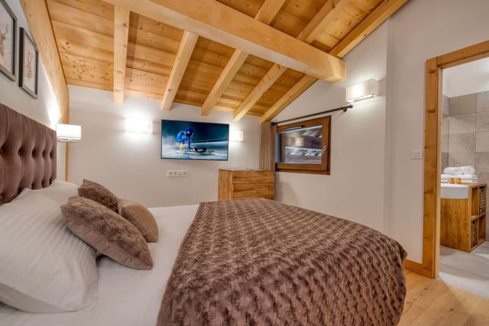 Image No.11-7 Bed House for sale
