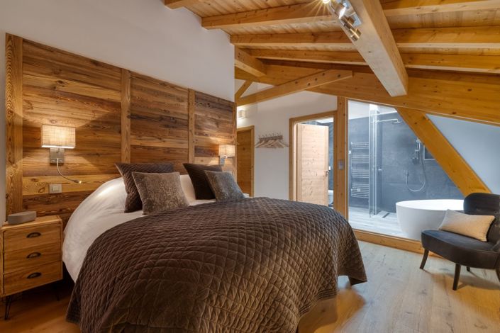 Image No.12-7 Bed House for sale