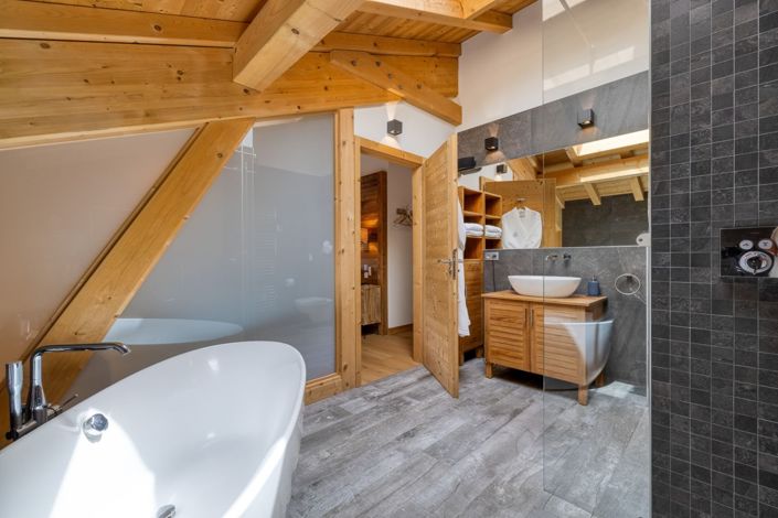 Image No.13-7 Bed House for sale