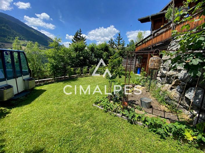 Image No.2-5 Bed House for sale