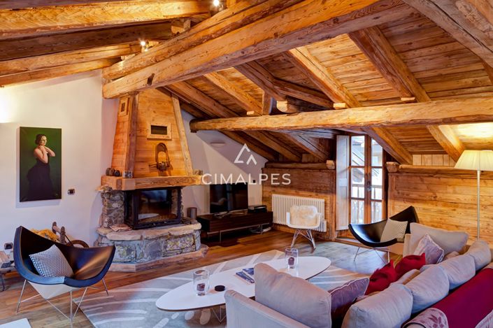 Image No.2-4 Bed House for sale