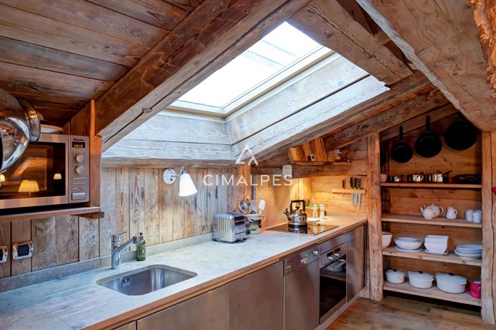 Image No.8-4 Bed House for sale
