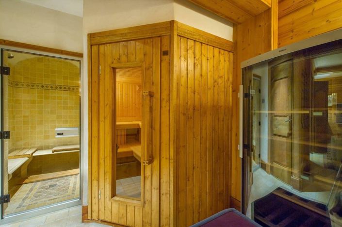 Image No.12-6 Bed House for sale