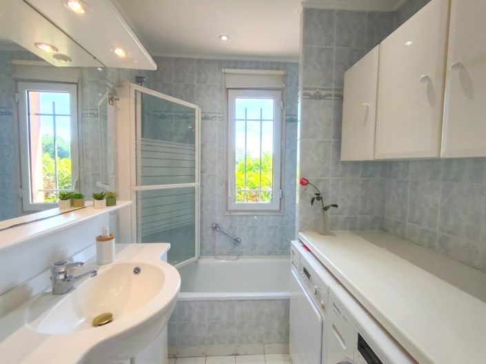 Image No.10-3 Bed Apartment for sale