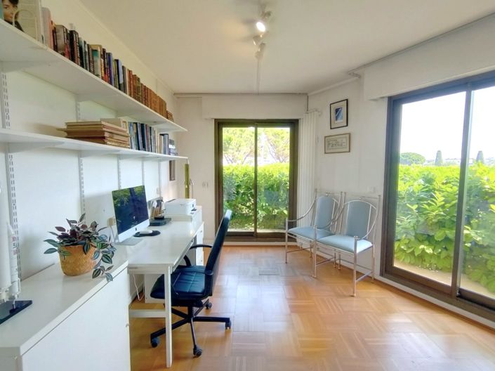 Image No.8-3 Bed Apartment for sale