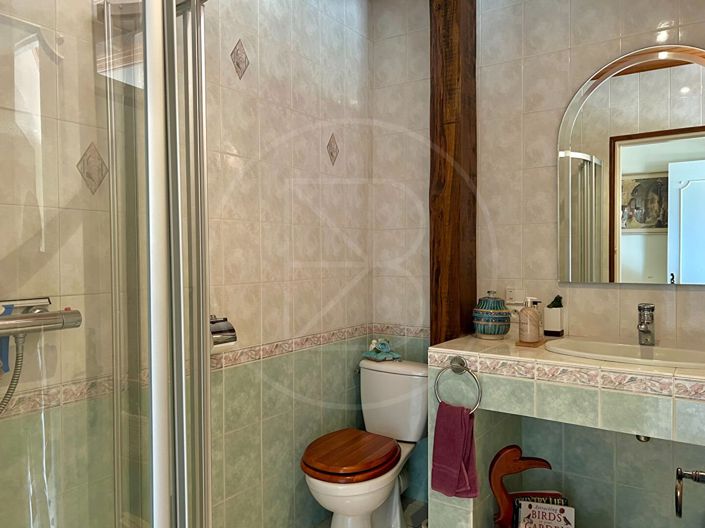 Image No.11-5 Bed House for sale