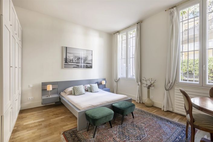 Image No.12-5 Bed Apartment for sale