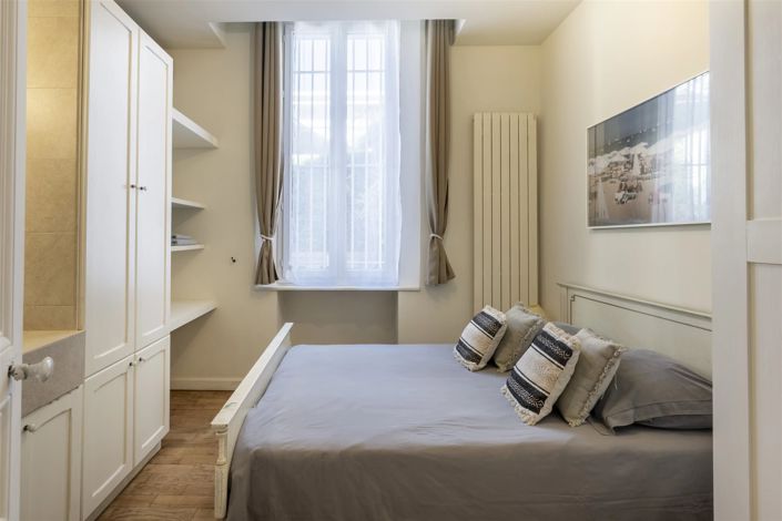Image No.14-5 Bed Apartment for sale