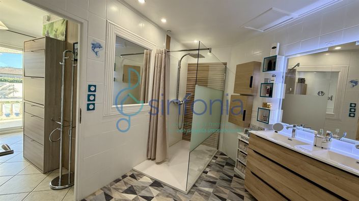 Image No.12-4 Bed House for sale