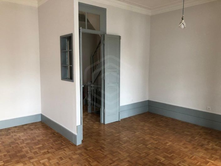 Image No.2-3 Bed House for sale