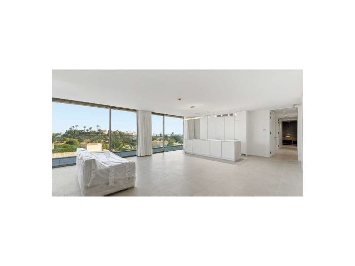 Image No.7-3 Bed Apartment for sale