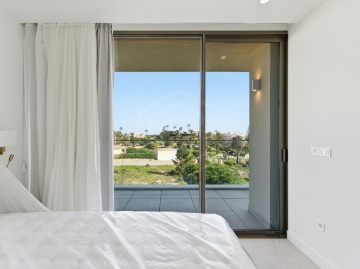 Image No.11-3 Bed Apartment for sale