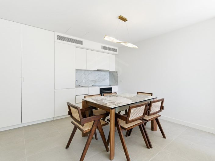 Image No.18-2 Bed Apartment for sale