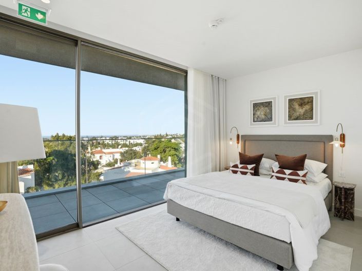 Image No.18-3 Bed Apartment for sale