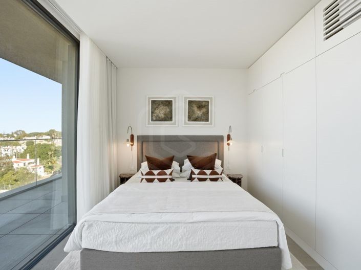 Image No.19-3 Bed Apartment for sale
