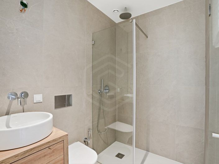 Image No.20-3 Bed Apartment for sale