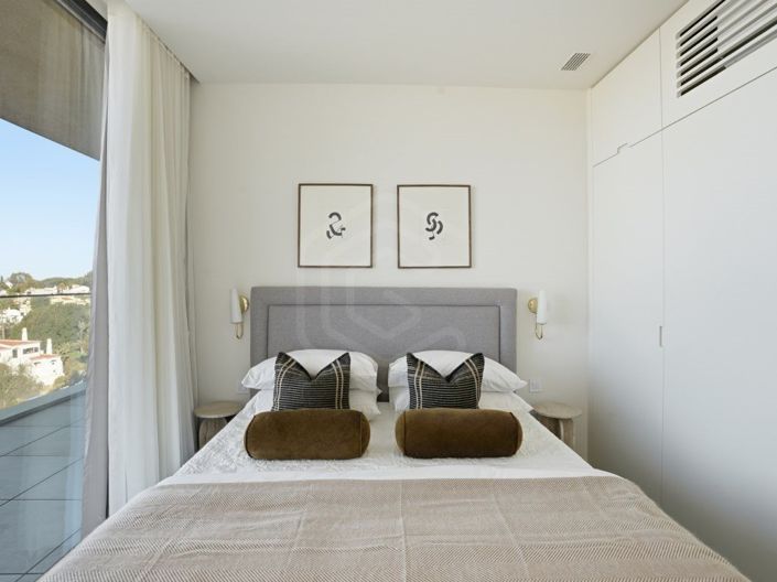 Image No.22-3 Bed Apartment for sale