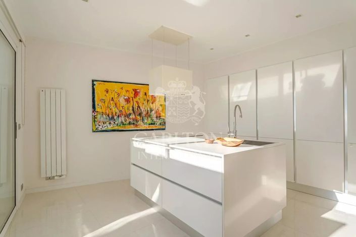 Image No.10-4 Bed House for sale