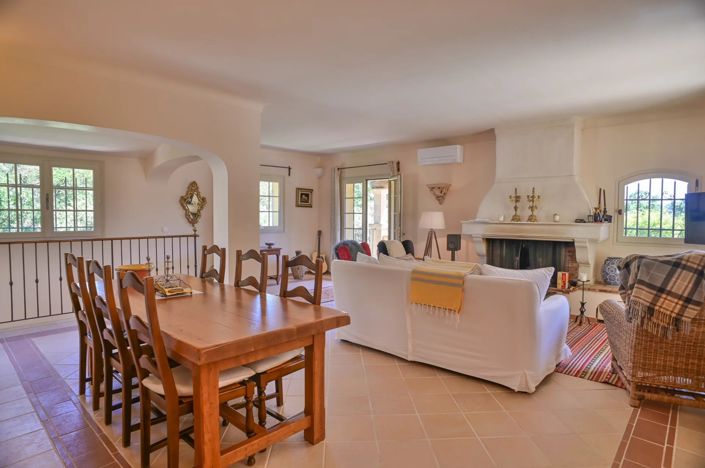 Image No.4-4 Bed House for sale