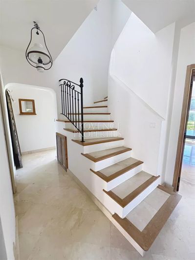 Image No.12-4 Bed House for sale