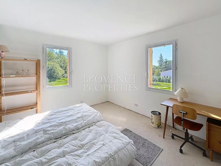 Image No.32-4 Bed House for sale