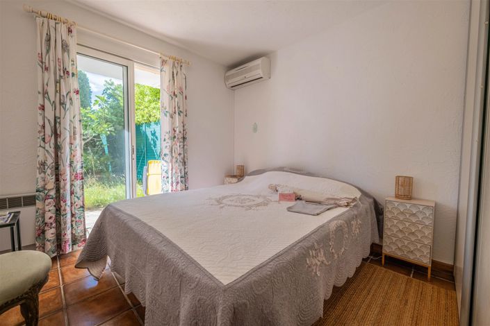 Image No.9-3 Bed House for sale