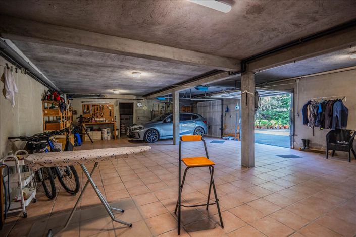 Image No.34-3 Bed House for sale