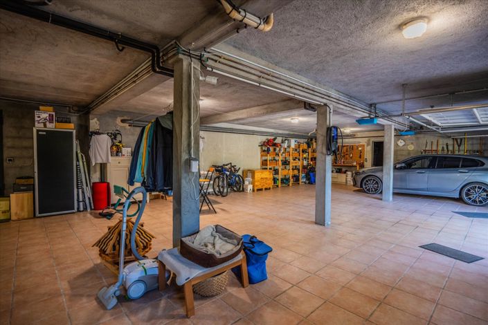 Image No.35-3 Bed House for sale