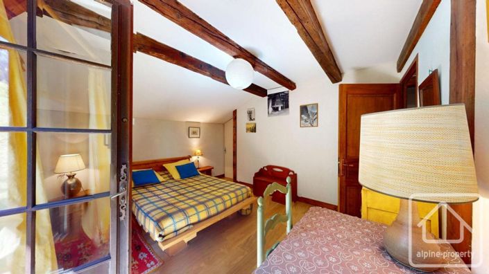 Image No.15-4 Bed Property for sale