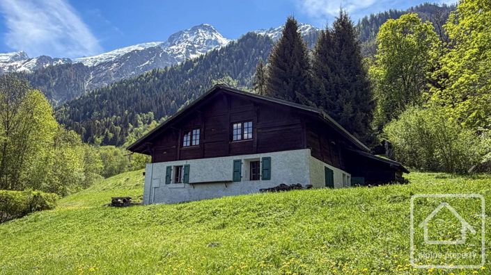 Image No.19-4 Bed Property for sale
