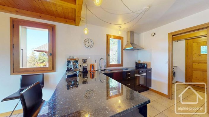 Image No.22-7 Bed Property for sale