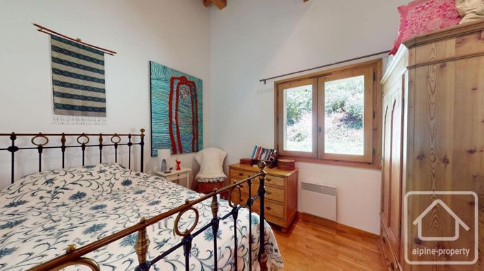 Image No.43-7 Bed Property for sale