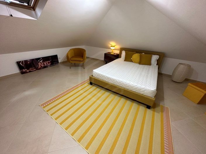 Image No.23-3 Bed House for sale