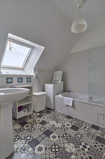 Image No.14-7 Bed House for sale