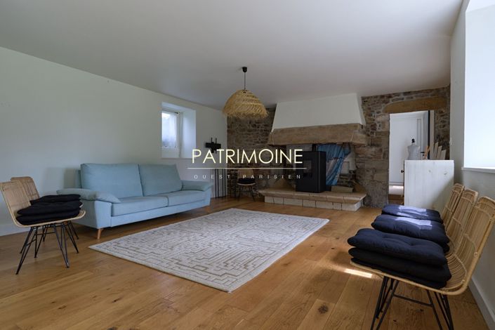 Image No.6-7 Bed House for sale