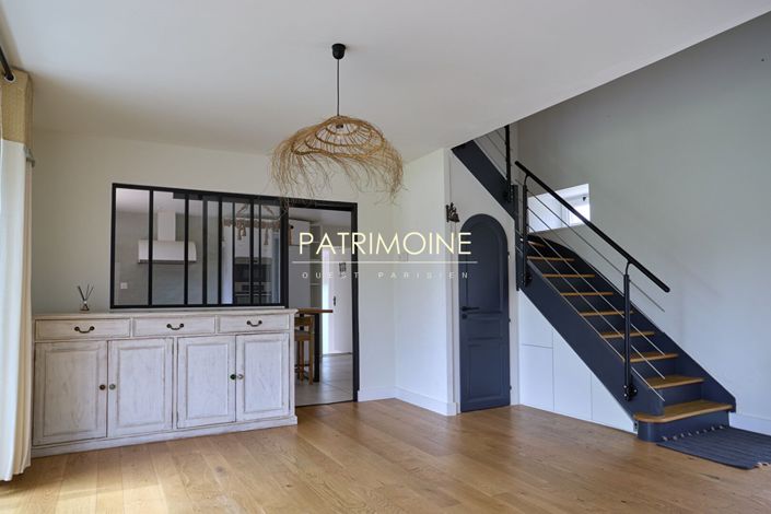 Image No.7-7 Bed House for sale