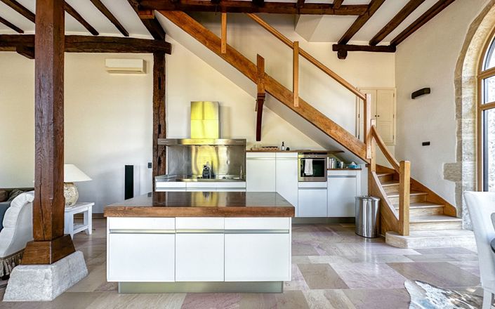 Image No.11-2 Bed Property for sale