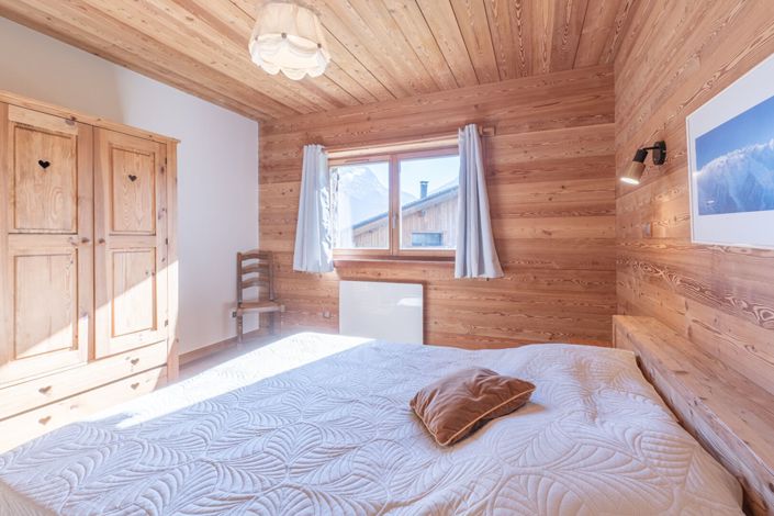 Image No.11-7 Bed House for sale