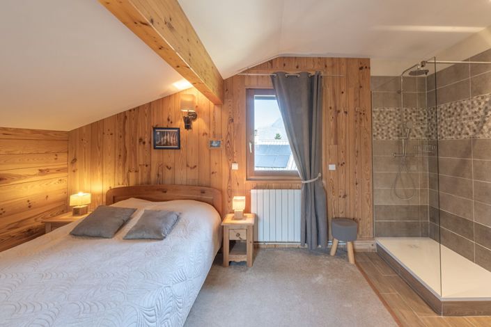 Image No.13-5 Bed House for sale