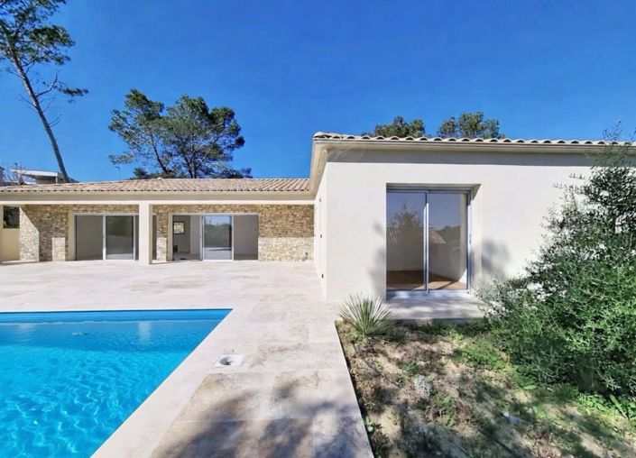 Image No.2-4 Bed Property for sale