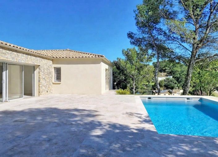 Image No.2-4 Bed Property for sale