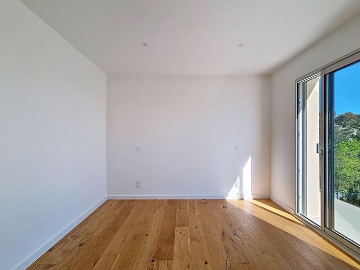 Image No.7-Propriété de 3 chambres à vendre à Nîmes