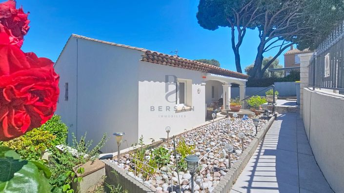 Image No.3-3 Bed House for sale
