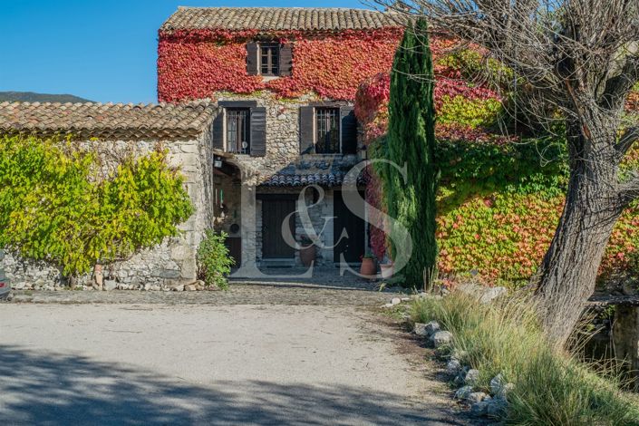 Image No.3-4 Bed House for sale