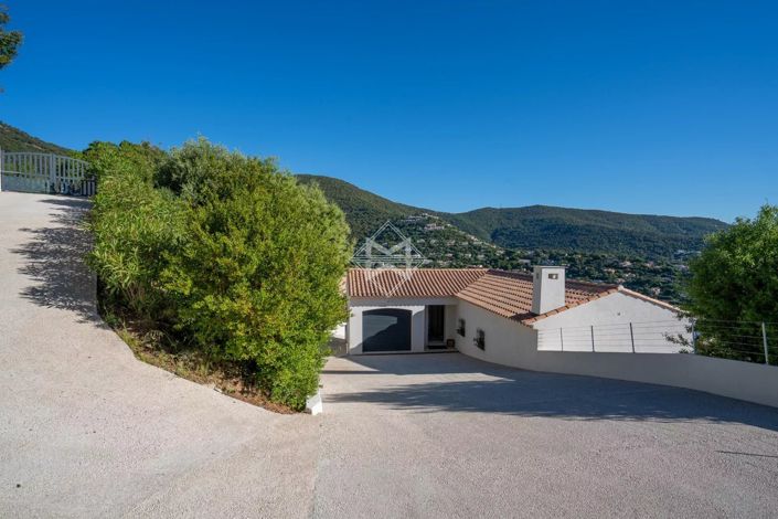 Image No.19-4 Bed House for sale