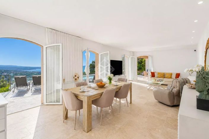 Image No.5-4 Bed House for sale