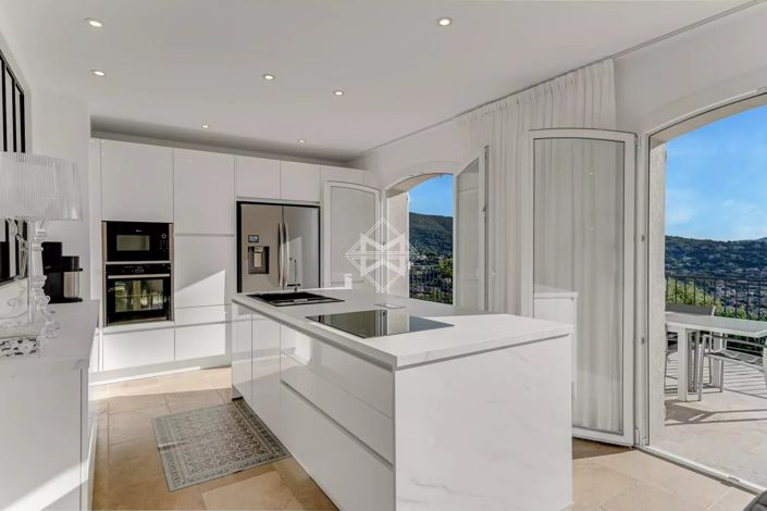 Image No.9-4 Bed House for sale