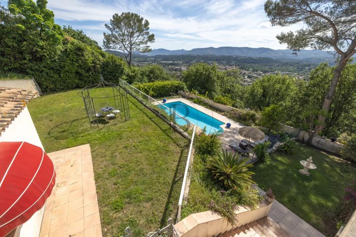Image No.26-5 Bed House for sale