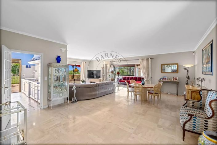 Image No.4-5 Bed House for sale