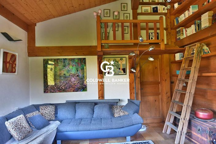Image No.4-6 Bed House for sale